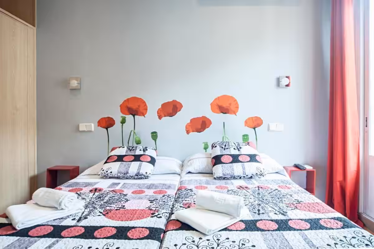 Habitación con 2 camas individuales — 3/7