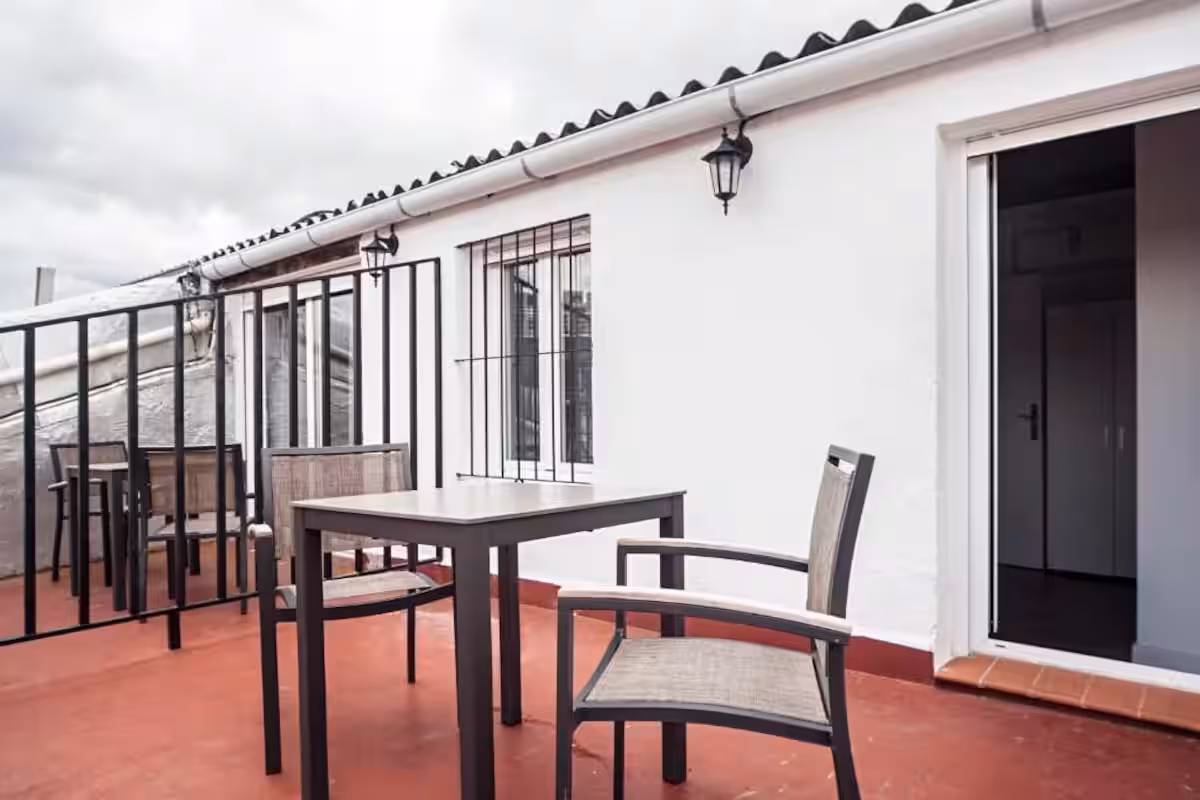 Habitación superior con terraza — 3/6